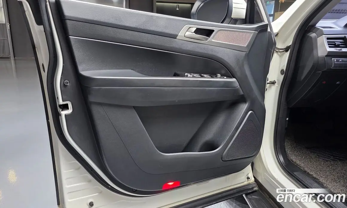 SsangYong Rexton 2018 2.2 автомат (гидро), фото 14
