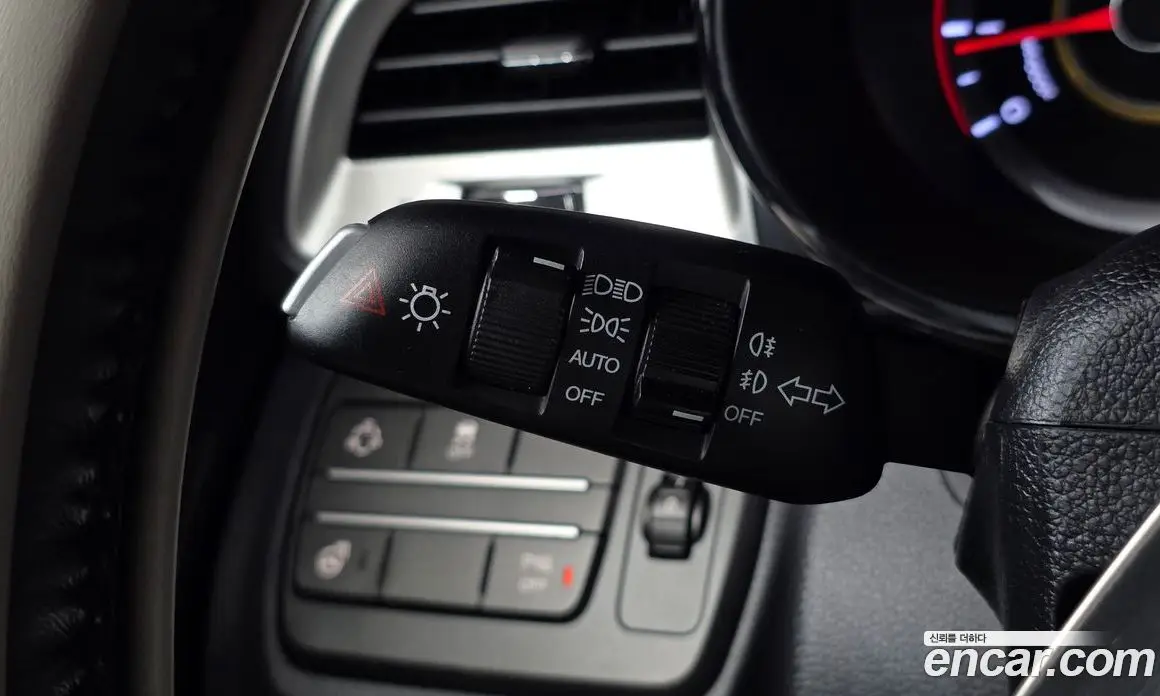 SsangYong TIBOLI 2015 1.6 автомат (гидро), фото 27