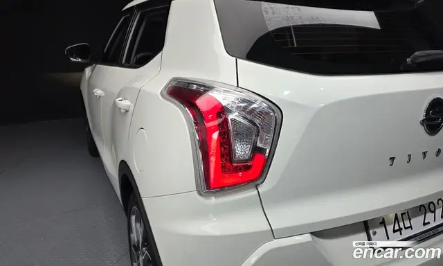 SsangYong TIBOLI 2015 1.6 автомат (гидро), миниатюра 9