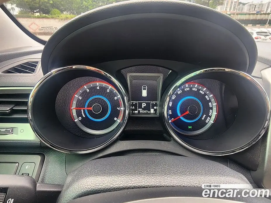 SsangYong TIBOLI 2016 1.6 автомат (гидро), фото 6 SsangYong TIBOLI 2016 1.6 автомат (гидро), фото 6