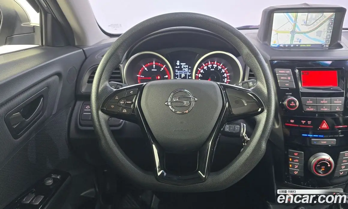 SsangYong TIBOLI 2017 1.6 автомат (гидро), фото 14