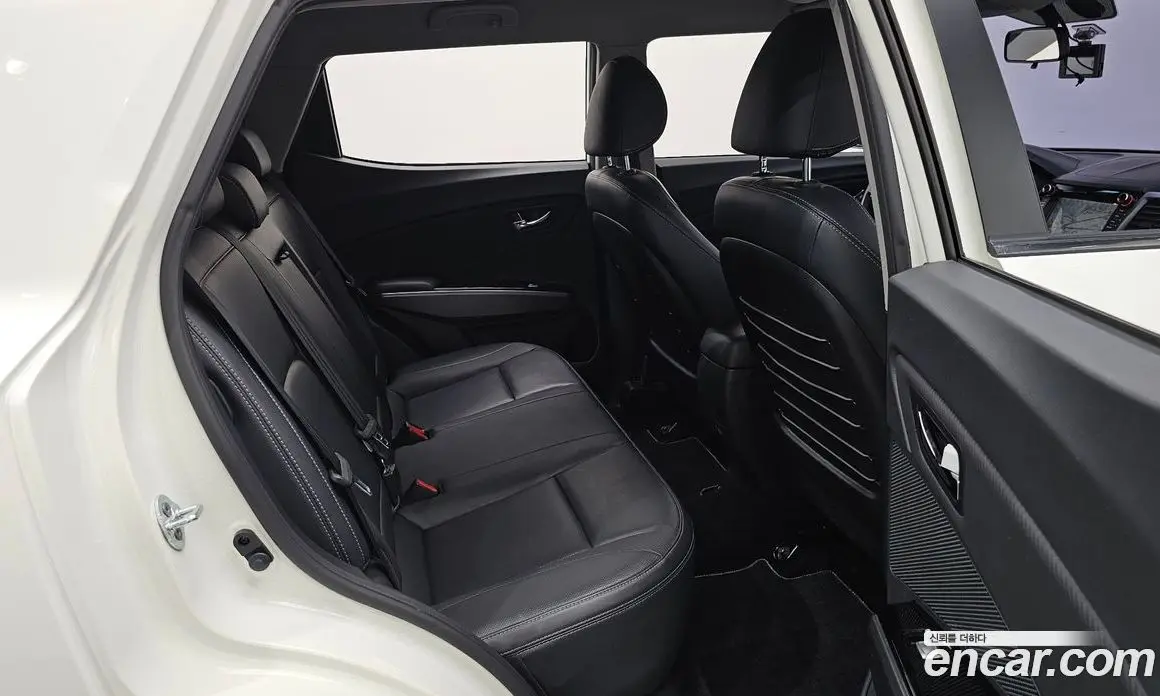 SsangYong TIBOLI 2017 1.6 автомат (гидро), фото 18