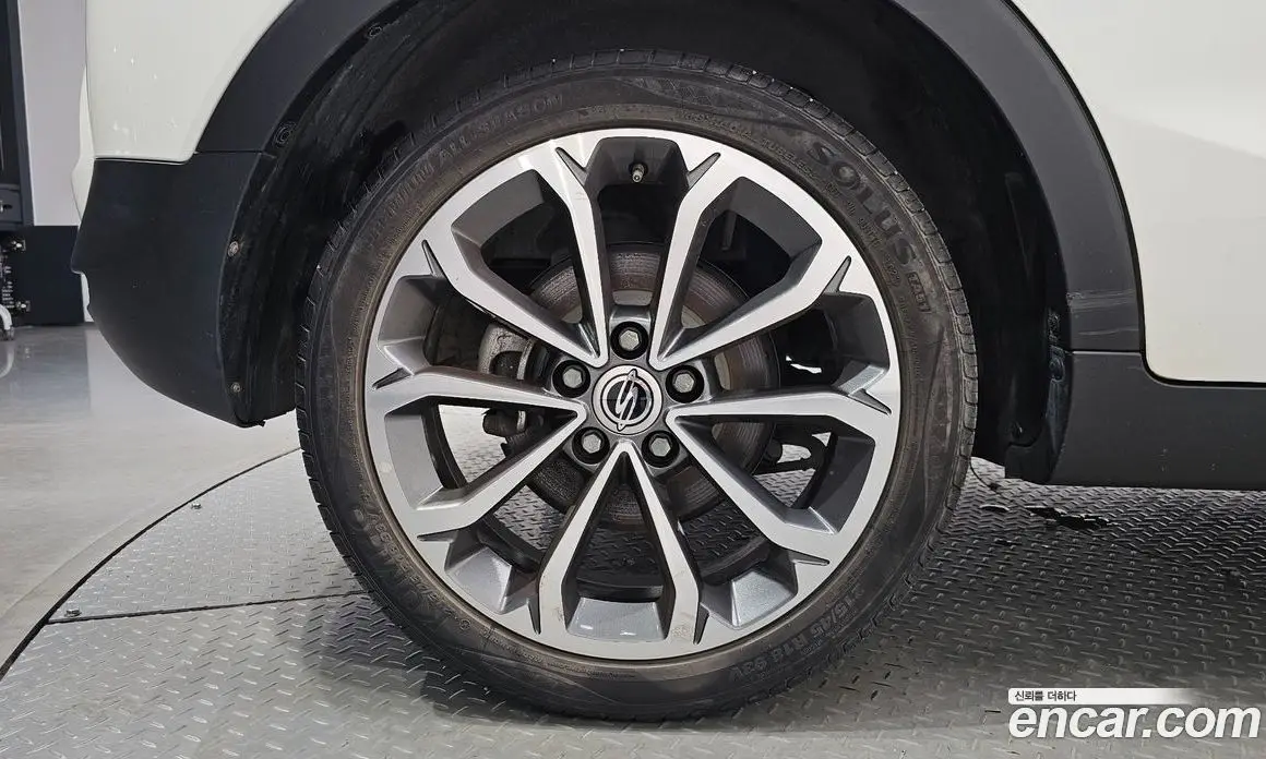 SsangYong TIBOLI 2017 1.6 автомат (гидро), фото 5