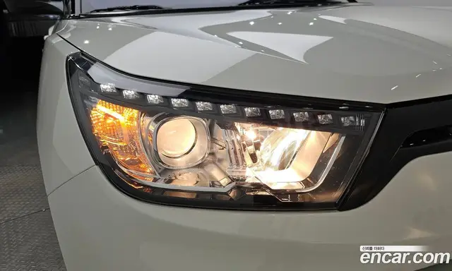 SsangYong TIBOLI 2017 1.6 автомат (гидро), миниатюра 8