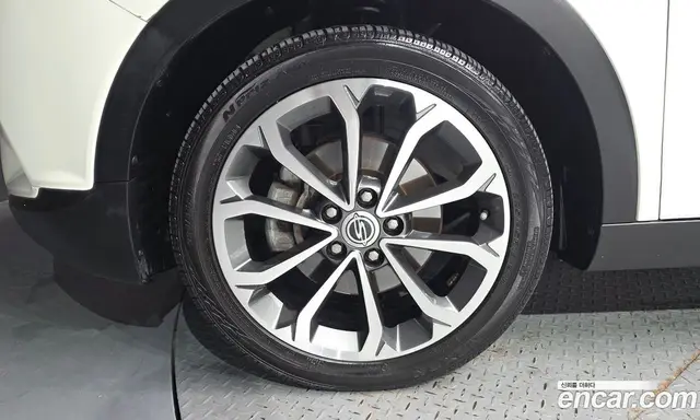 SsangYong TIBOLI 2017 1.6 автомат (гидро), миниатюра 5