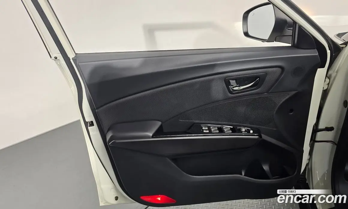 SsangYong TIBOLI 2018 1.6 автомат (гидро), фото 14