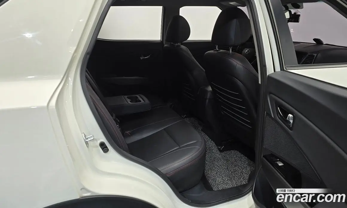 SsangYong TIBOLI 2018 1.6 автомат (гидро), фото 17