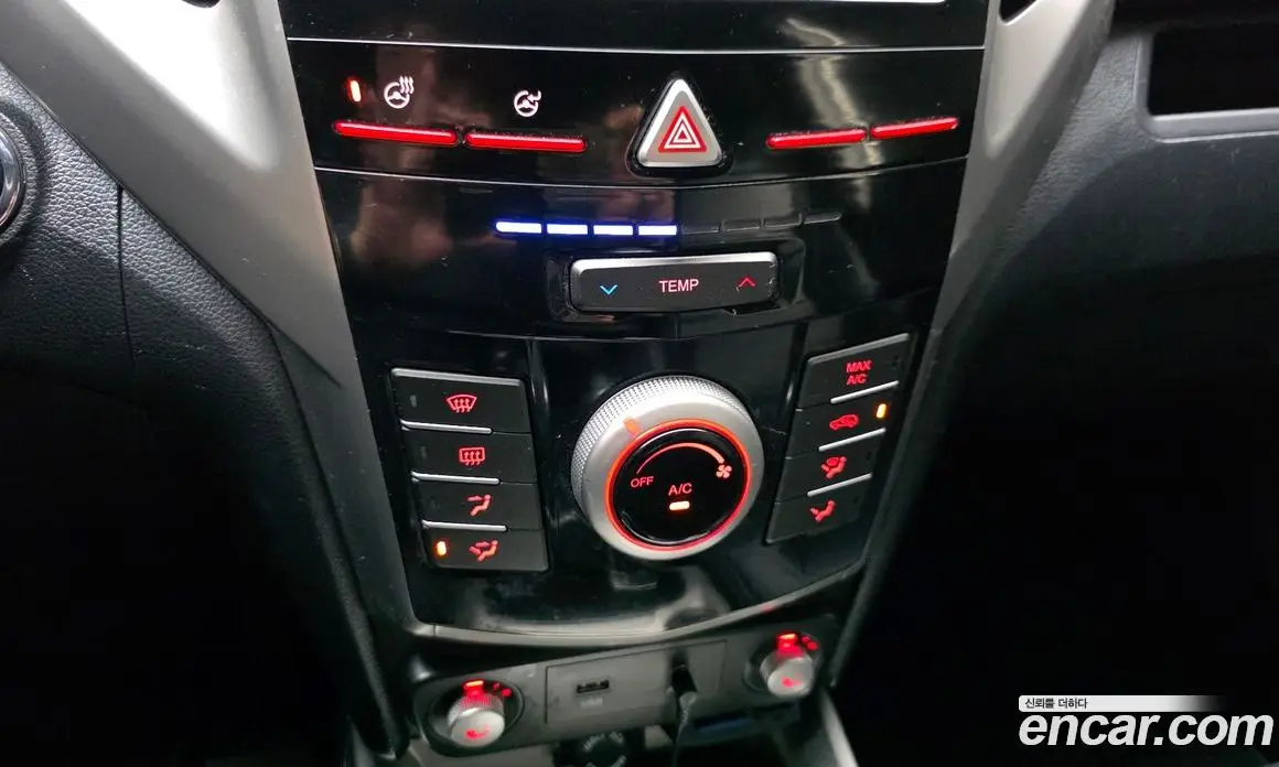 SsangYong TIBOLI 2018 1.6 автомат (гидро), фото 16