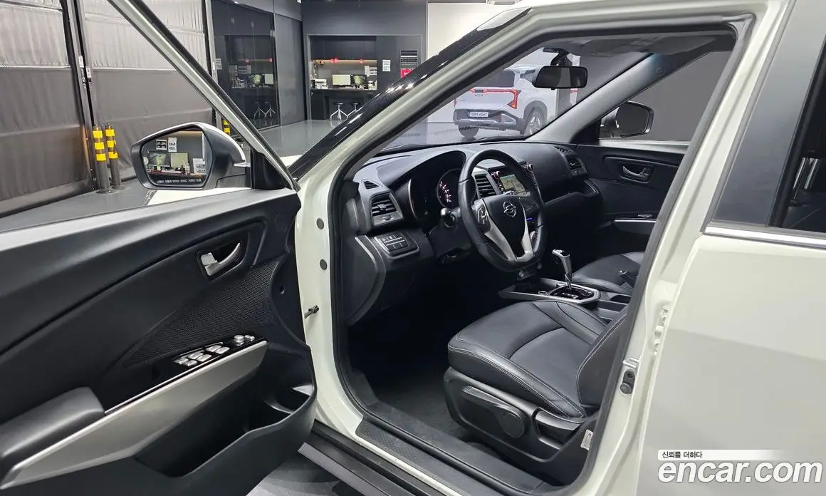 SsangYong TIBOLI 2018 1.6 автомат (гидро), фото 10