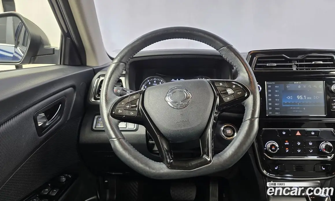 SsangYong TIBOLI 2019 1.5 автомат (гидро), фото 18