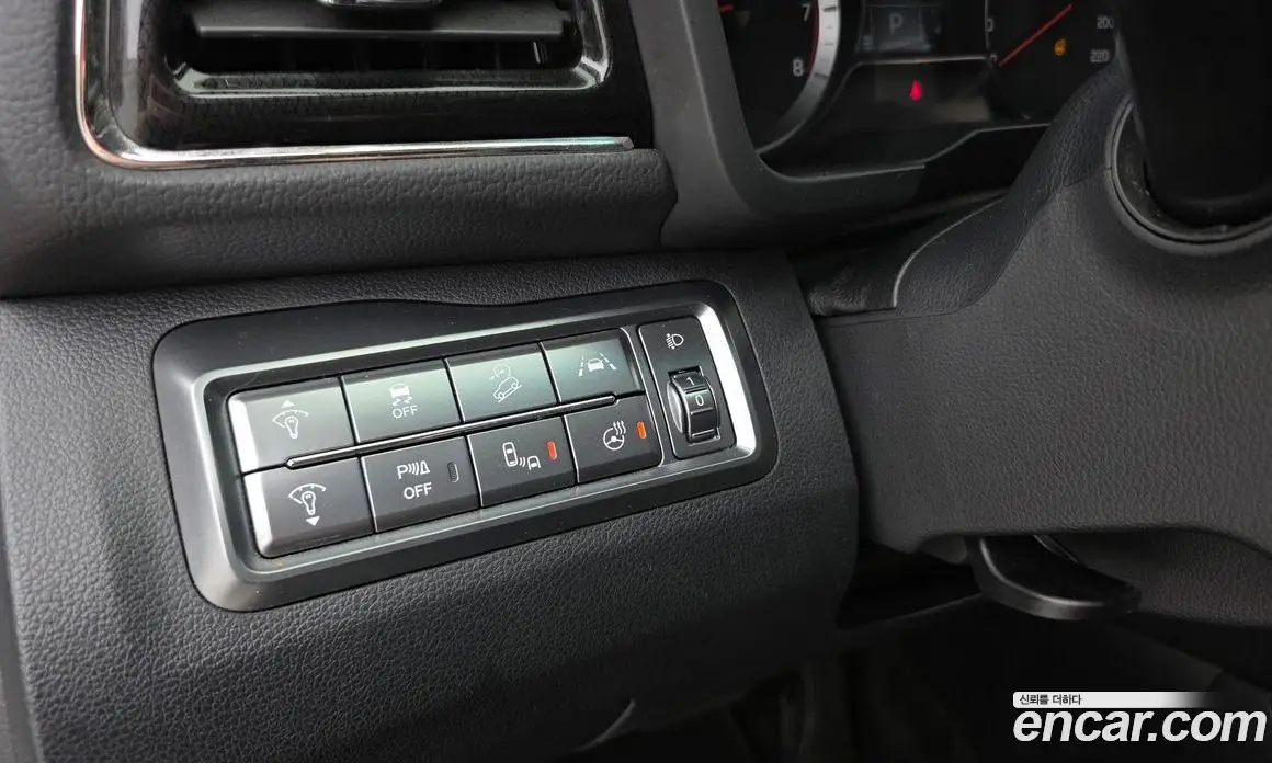 SsangYong TIBOLI 2022 1.5 автомат (гидро), фото 17