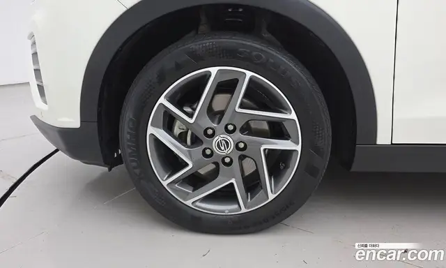 SsangYong TIBOLI 2022 1.5 автомат (гидро), миниатюра 5