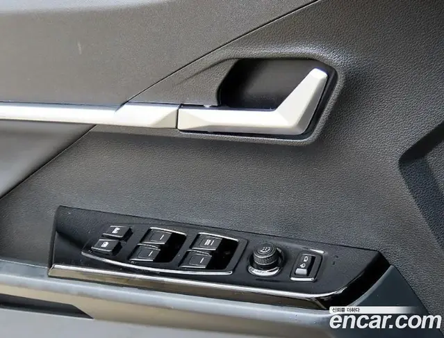 SsangYong Torres 2022 1.5 автомат (гидро), миниатюра 11