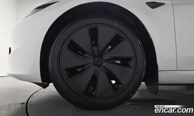 Tesla Model 3 2025 0.2 автомат (гидро), миниатюра 4