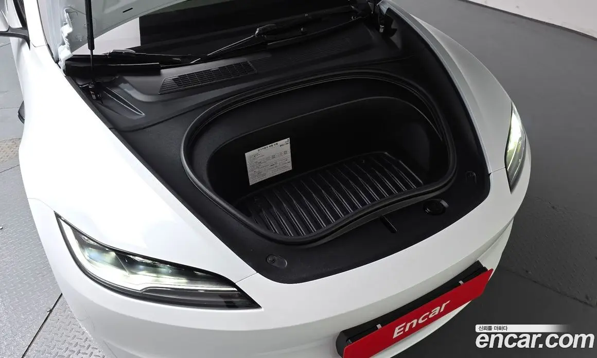Tesla Model 3 2025 0.2 автомат (гидро), фото 5
