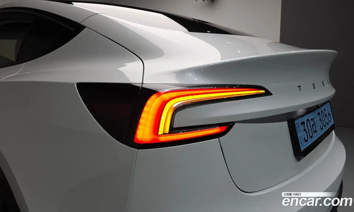 Tesla Model 3 2025 0.2 автомат (гидро), фото 8