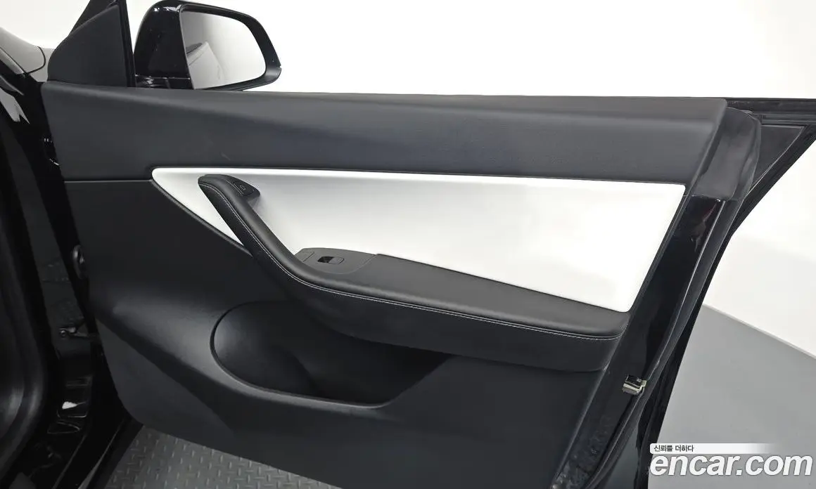Tesla Model Y 2021 0.2 автомат (гидро), фото 13