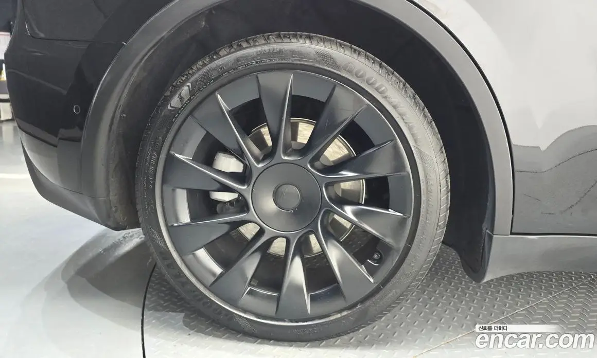 Tesla Model Y 2021 0.2 автомат (гидро), фото 4