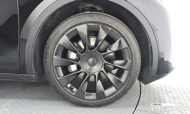 Tesla Model Y 2021 0.2 автомат (гидро), миниатюра 6