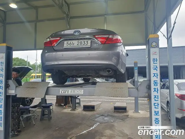 Toyota Camry 2017 2.5 автомат (гидро), миниатюра 2