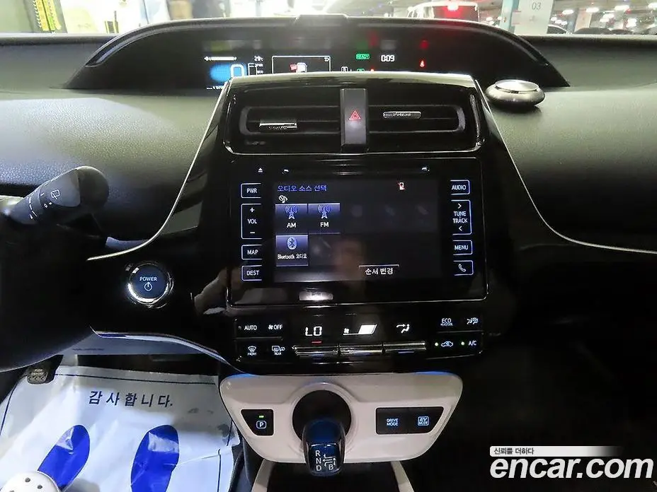 Toyota Prius 2016 1.8 автомат (вариатор), фото 19