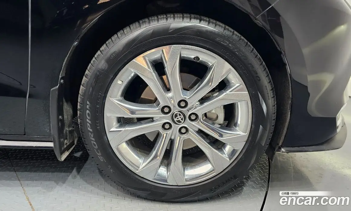 Toyota Sienna 2023 2.5 АКПП, фото 5