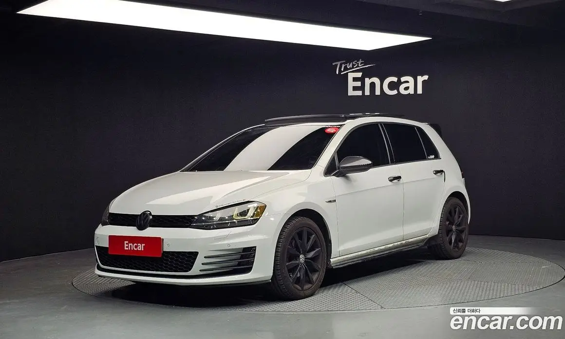 Volkswagen Golf 2015 2.0 автомат (гидро), фото 1 Volkswagen Golf 2015 2.0 автомат (гидро), фото 1