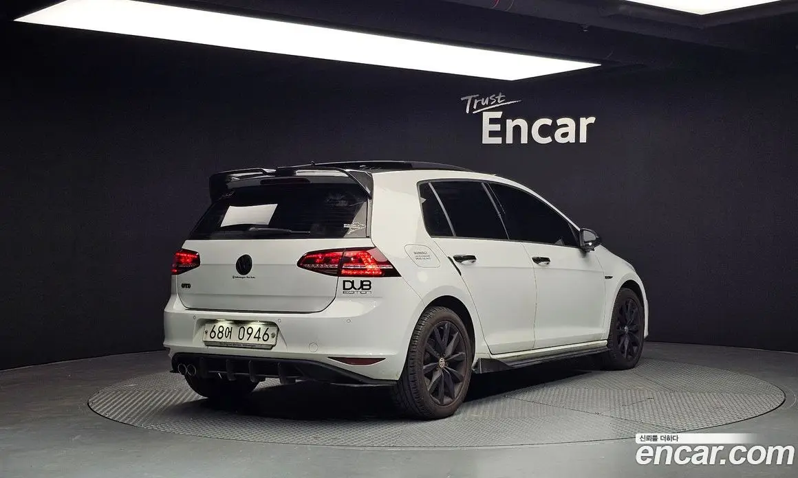 Volkswagen Golf 2015 2.0 автомат (гидро), фото 2 Volkswagen Golf 2015 2.0 автомат (гидро), фото 2
