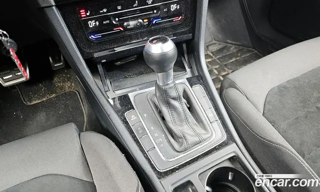 Volkswagen Golf 2015 2.0 автомат (гидро), миниатюра 9 Volkswagen Golf 2015 2.0 автомат (гидро), миниатюра 9