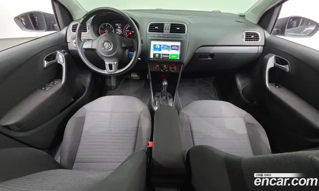 Volkswagen Polo 2014 1.6 автомат (гидро), миниатюра 7
