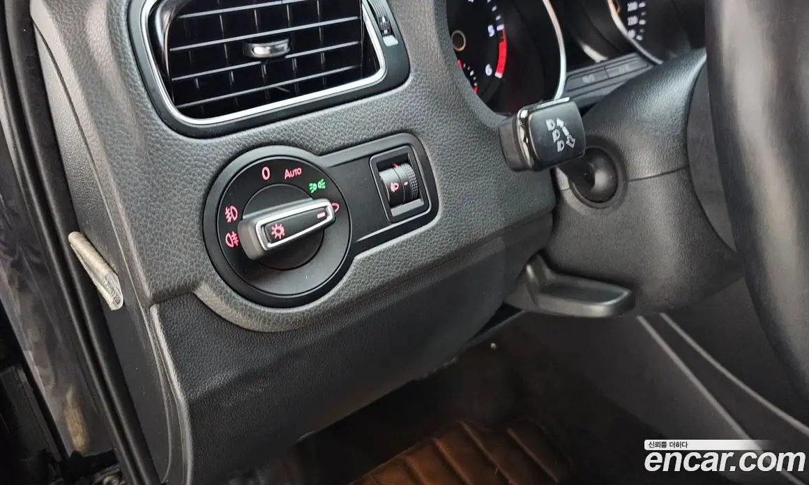 Volkswagen Polo 2015 1.4 автомат (гидро), фото 20