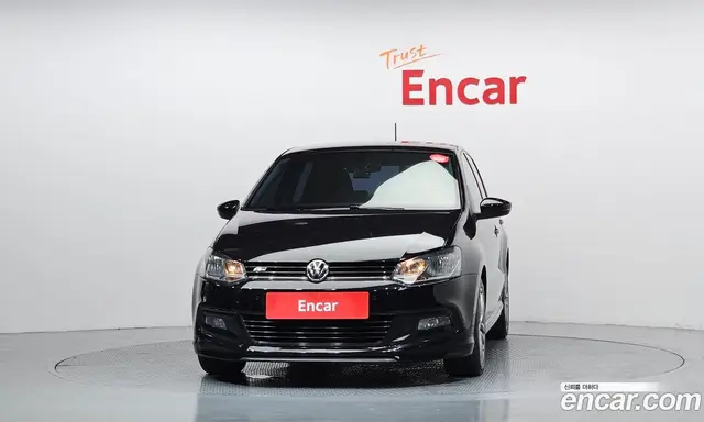 Volkswagen Polo 2015 1.4 автомат (гидро), миниатюра 3