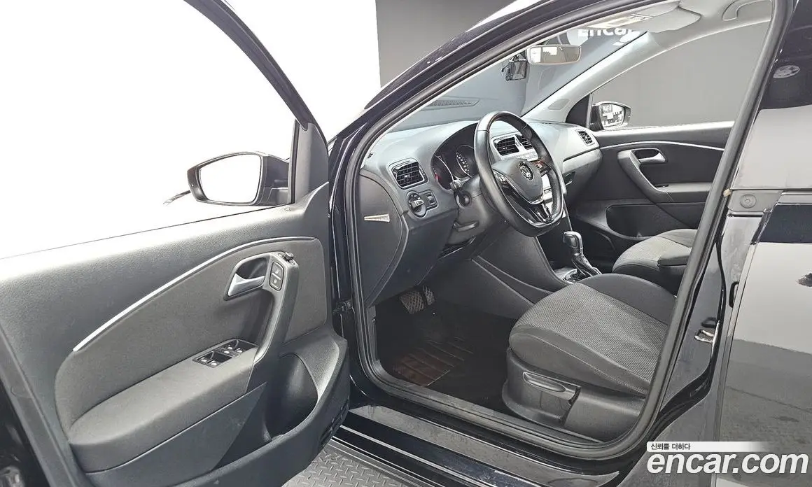 Volkswagen Polo 2015 1.4 автомат (гидро), фото 10