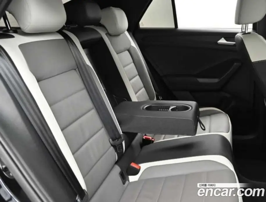 Volkswagen T-Roc 2021 2.0 автомат (гидро), фото 12