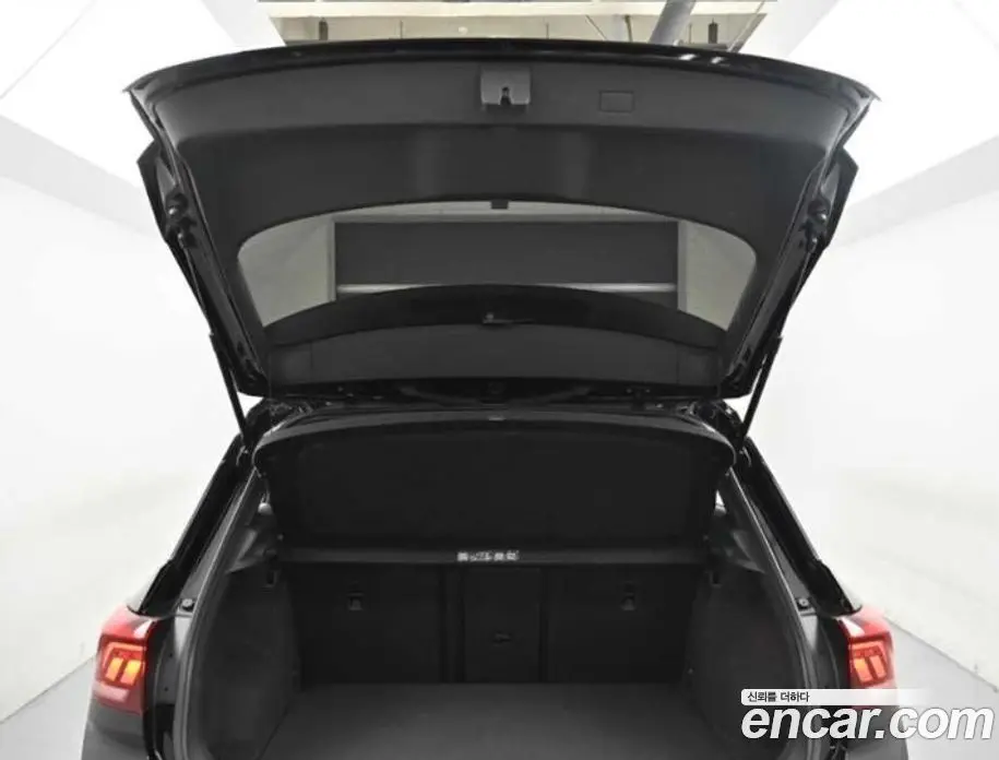 Volkswagen T-Roc 2021 2.0 автомат (гидро), фото 19