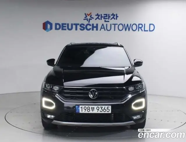 Volkswagen T-Roc 2021 2.0 автомат (гидро), миниатюра 3