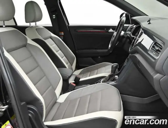 Volkswagen T-Roc 2021 2.0 автомат (гидро), миниатюра 10