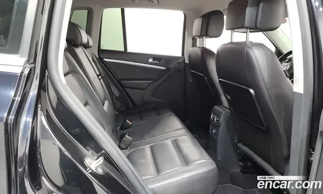 Volkswagen Tiguan 2013 2.0 автомат (гидро), миниатюра 11