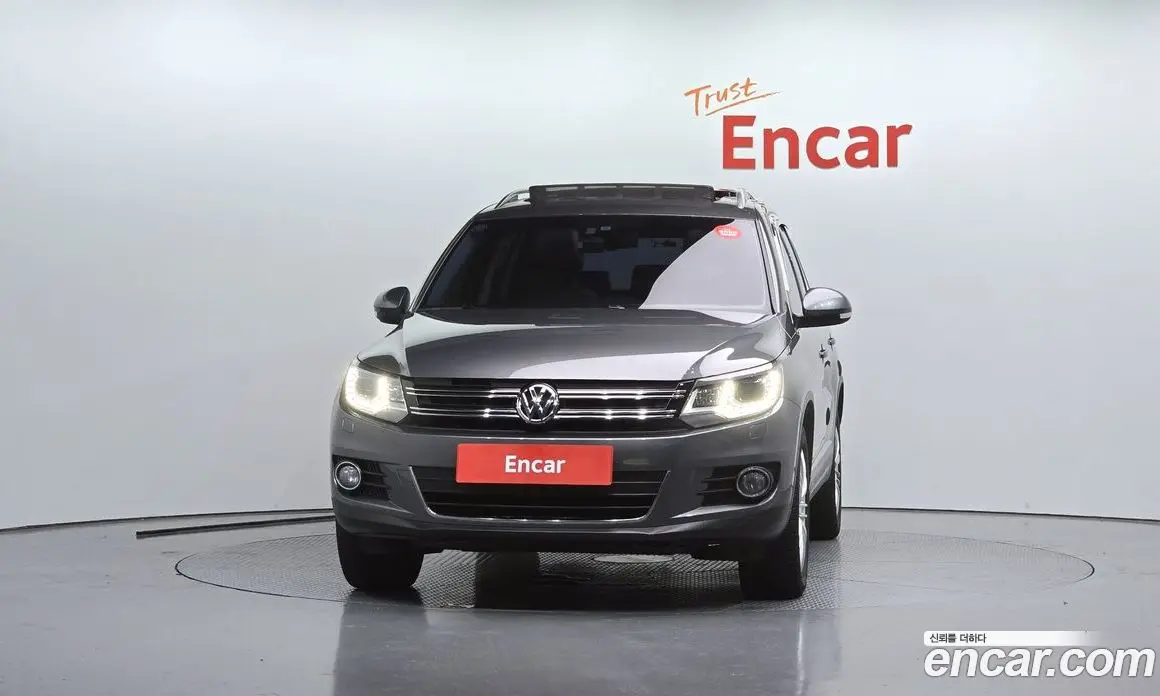 Volkswagen Tiguan 2015 2.0 автомат (гидро), фото 3