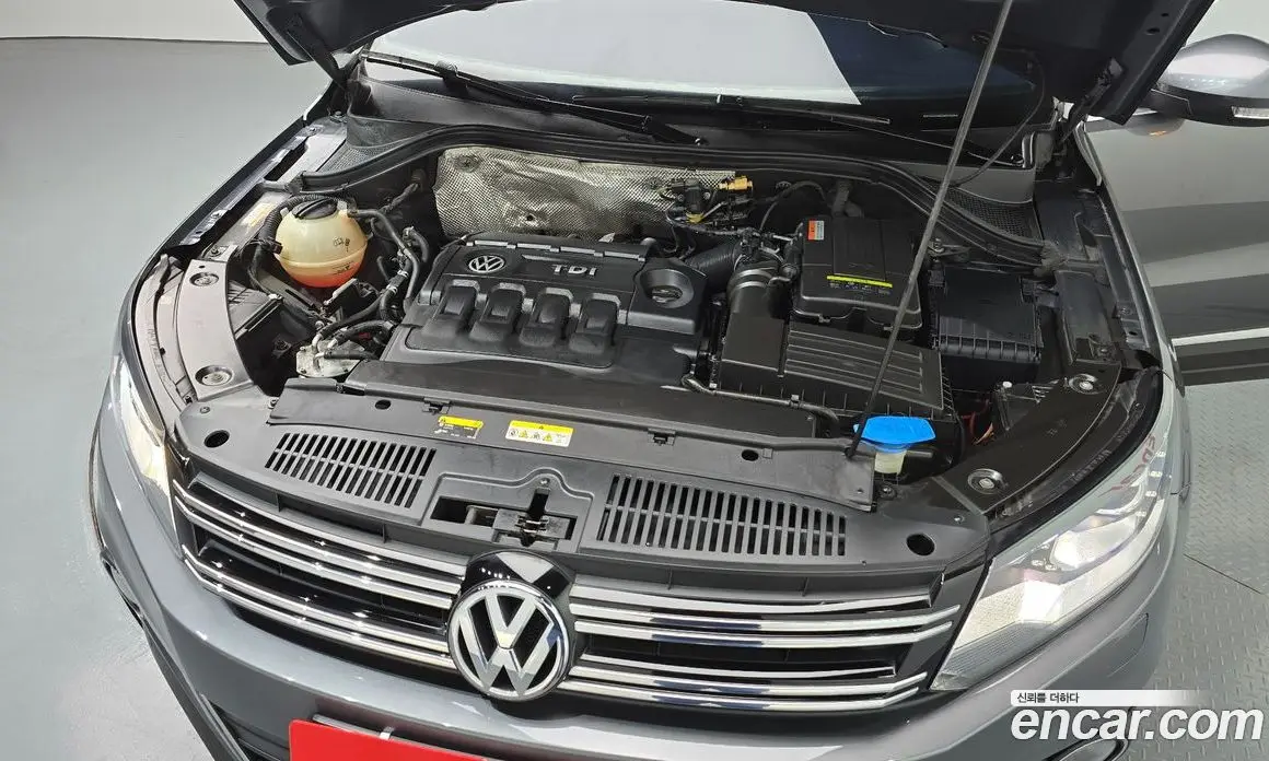 Volkswagen Tiguan 2015 2.0 автомат (гидро), фото 6