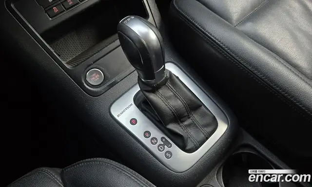 Volkswagen Tiguan 2015 2.0 автомат (гидро), миниатюра 9