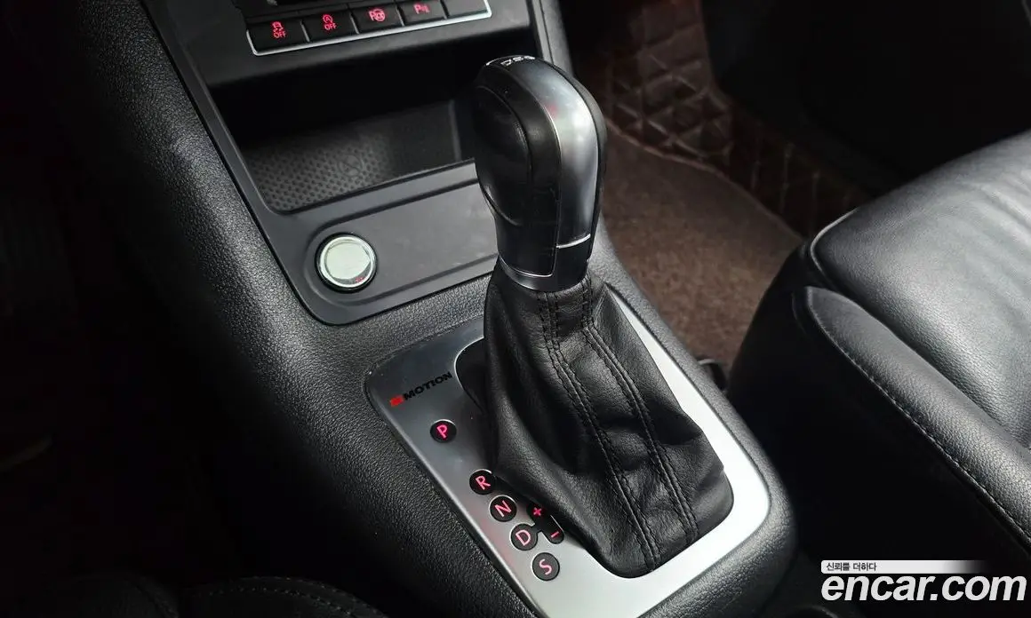 Volkswagen Tiguan 2016 2.0 автомат (гидро), фото 9