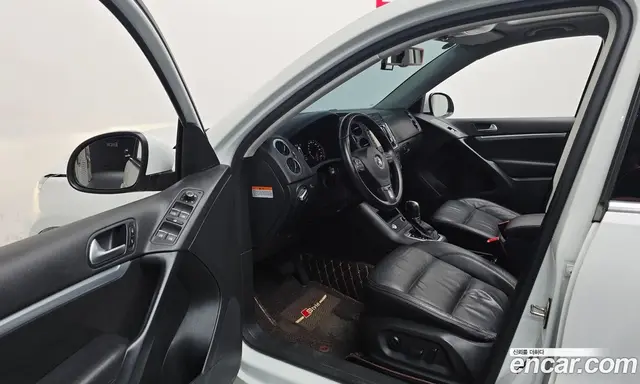Volkswagen Tiguan 2016 2.0 автомат (гидро), миниатюра 10