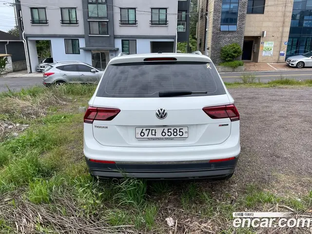 Volkswagen Tiguan 2018 2.0 автомат (гидро), миниатюра 2