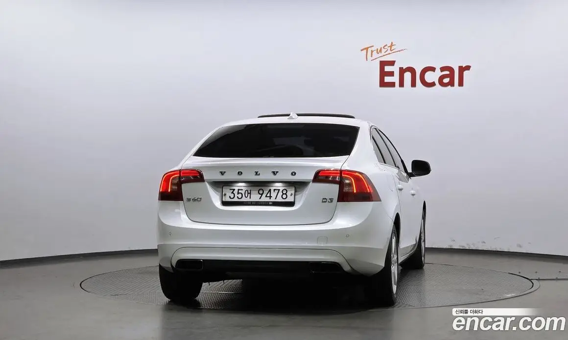 Volvo S60 2017 2.0 автомат (гидро), фото 4