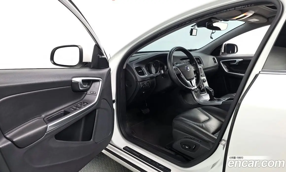 Volvo S60 2017 2.0 автомат (гидро), фото 10