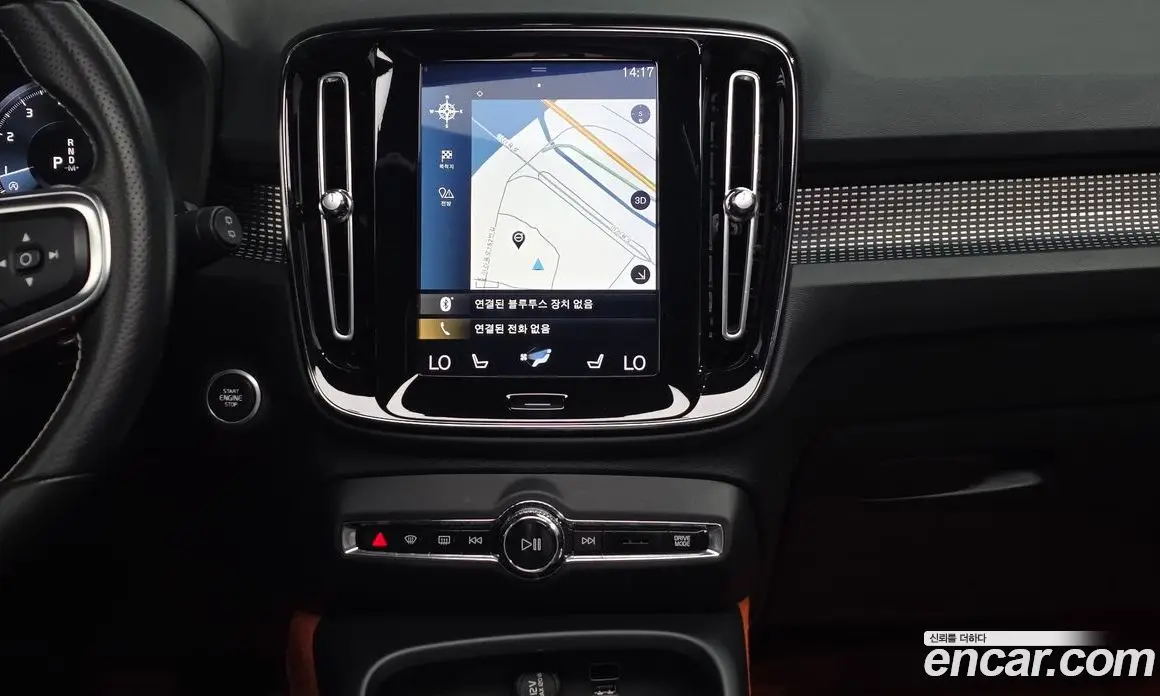 Volvo XC40 2019 2.0 автомат (гидро), фото 18