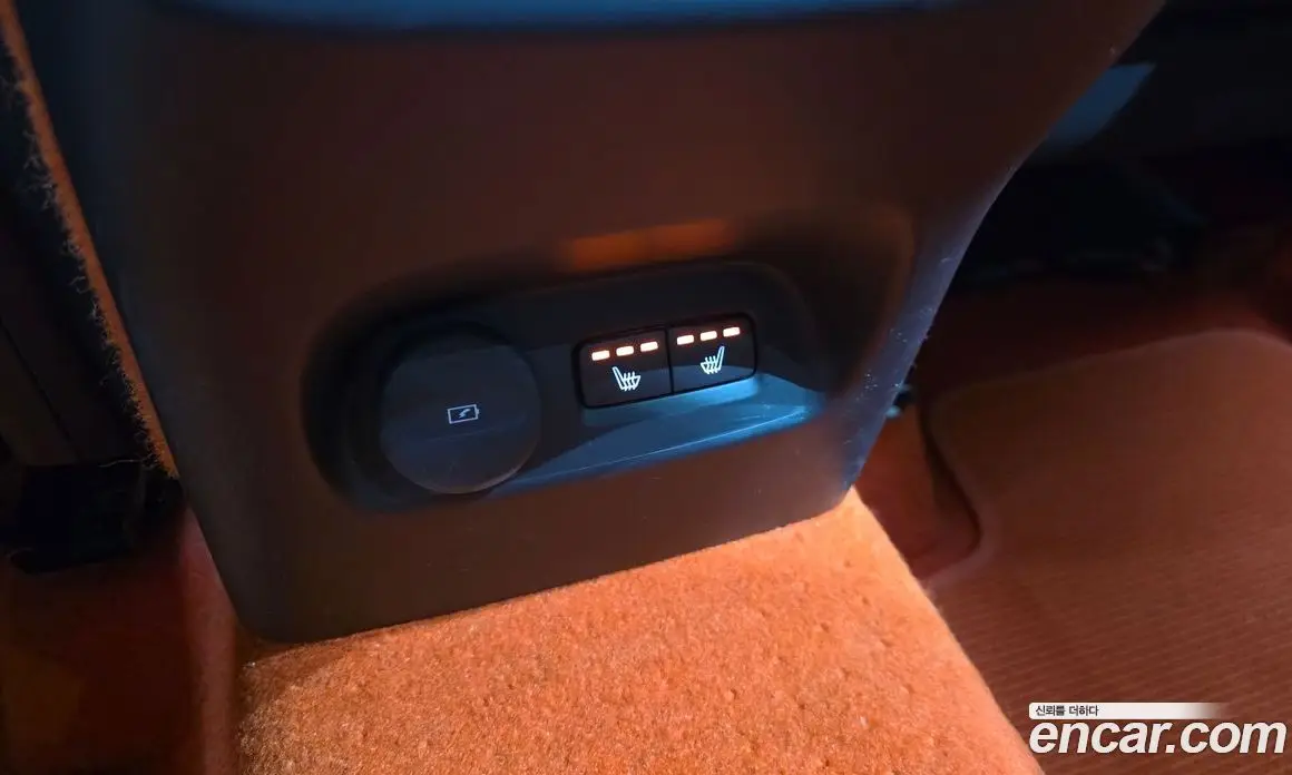 Volvo XC40 2019 2.0 автомат (гидро), фото 24