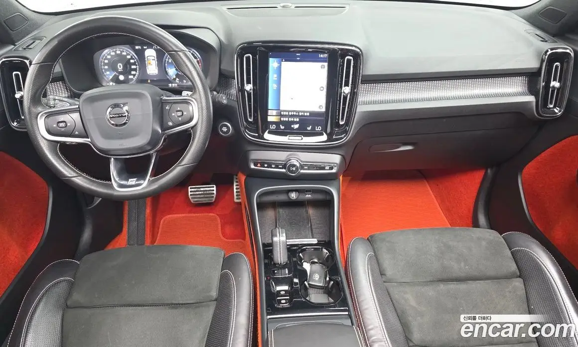 Volvo XC40 2019 2.0 автомат (гидро), фото 9