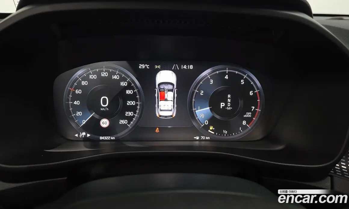 Volvo XC40 2019 2.0 автомат (гидро), фото 10